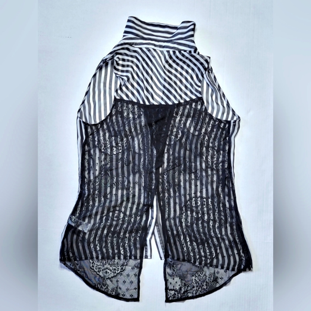 Sheer Button Tank - Picture 2 of 3